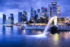 Le port de Singapour est le deuxième au monde en termes d’exportations et de trafic maritime.